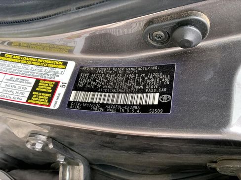 Used 2021 Toyota Camry LE FWD image 31