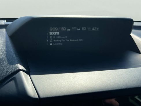 Used 2022 Subaru Forester Limited image 32