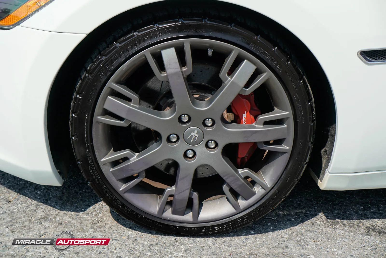 Used 2017 Maserati GranTurismo Sport RWD image 13