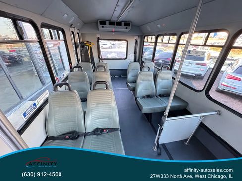 Used 2016 Ford E-350 and Econoline 350 Super Duty image 10