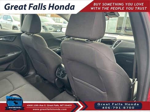 Used 2024 Chevrolet Malibu LT image 25