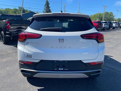 Certified 2024 Buick Encore GX Preferred AWD/4WD image 6