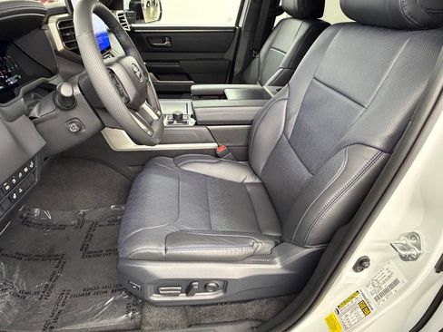 Used 2026 Toyota Sequoia Platinum w/ TRD Off-Road Package AWD/4WD image 21