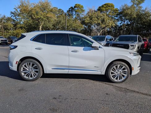 New 2026 Buick Envision Avenir image 3