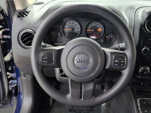 Used 2017 Jeep Patriot Sport FWD image 9