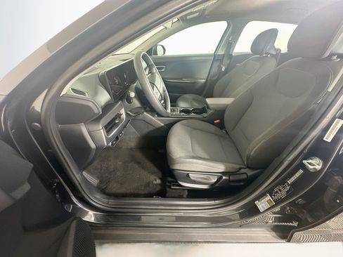 Used 2025 Kia K4 FWD image 13