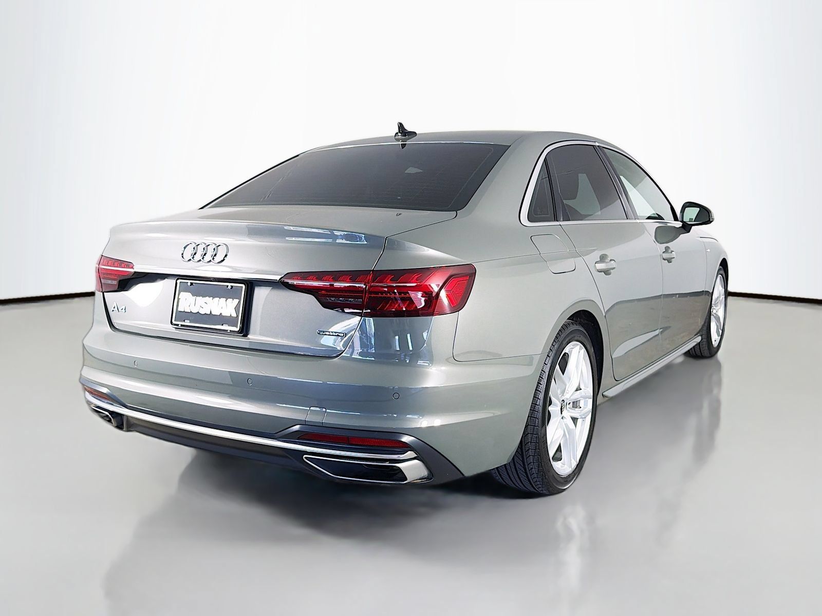 Used 2023 Audi A4 2.0T Premium Plus AWD/4WD image 7