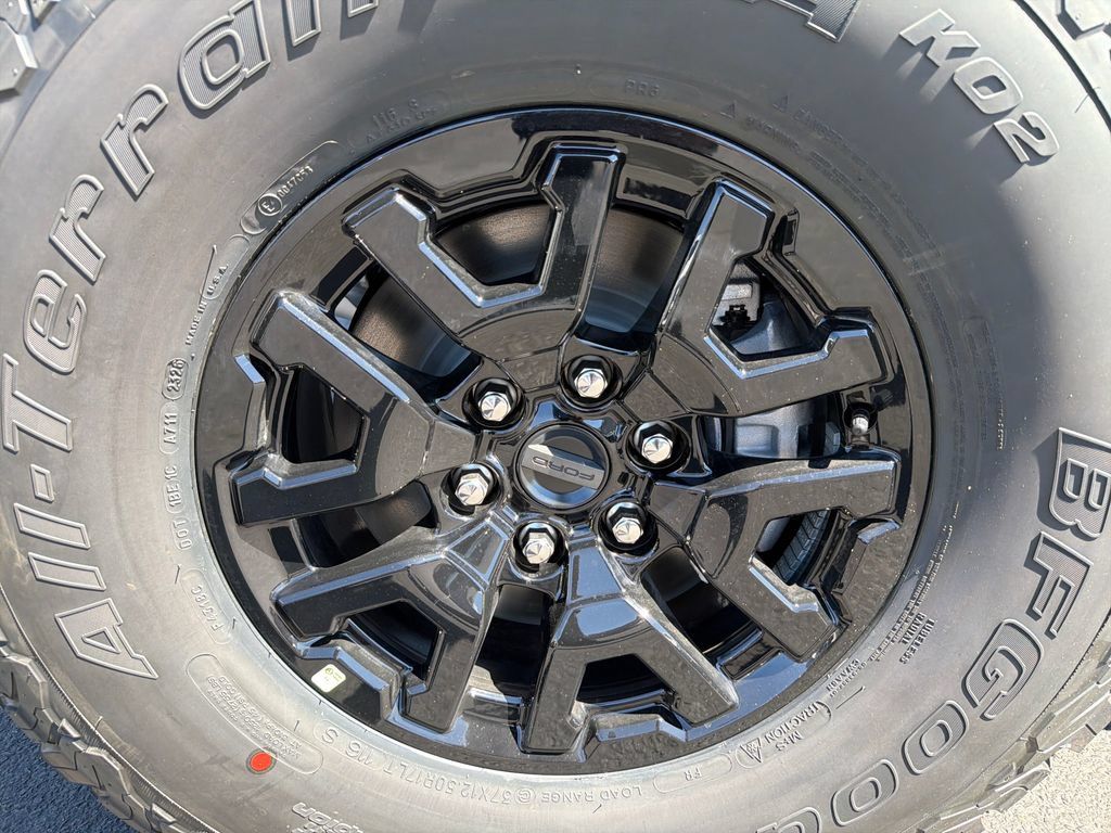 New 2026 Ford Bronco Raptor w/ Interior Carbon Fiber Pack AWD/4WD image 10