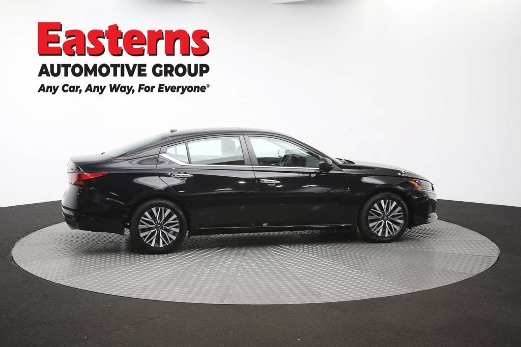Used 2024 Nissan Altima 2.5 SV w/ SV Premium Package FWD image 45