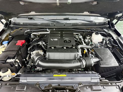 Certified 2023 Nissan Frontier PRO-4X w/ Pro-4X Premium Package AWD/4WD image 45