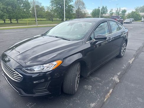 Used 2020 Ford Fusion SE AWD/4WD image 1