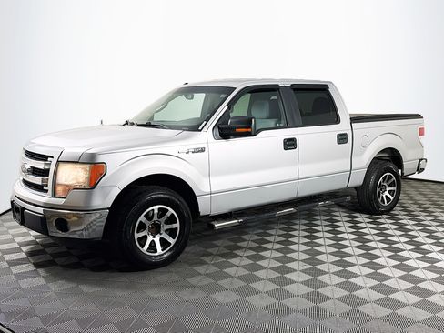 Used 2013 Ford F150 XLT w/ Mid Equipment Group image 4
