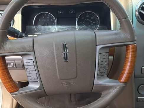 Used 2008 Lincoln MKZ FWD image 9