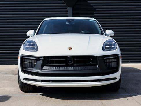 New 2026 Porsche Macan GTS image 10