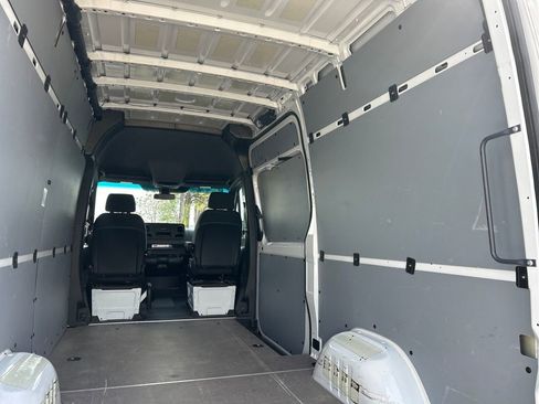 Used 2025 Mercedes-Benz Sprinter 2500 image 22