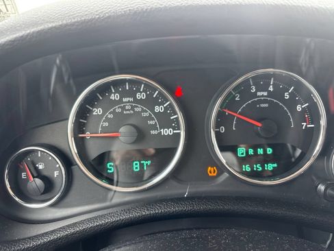 Used 2015 Jeep Wrangler Unlimited Sport w/ Quick Order Package 24S AWD/4WD image 21