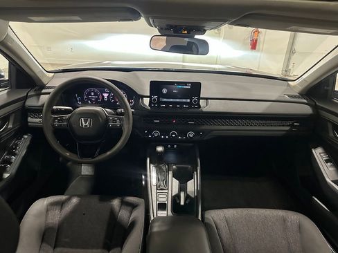 Used 2023 Honda Accord EX image 25