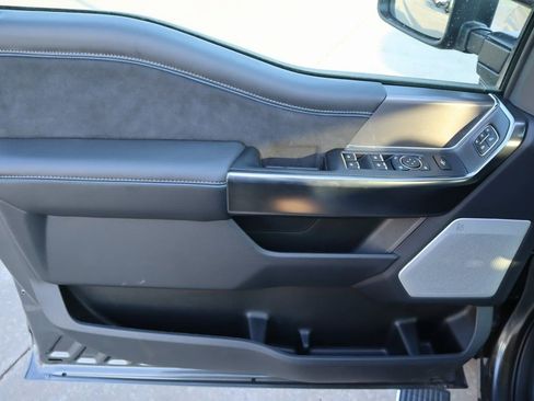 New 2026 Ford F250 Platinum AWD/4WD image 18
