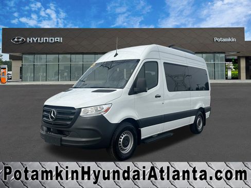 Used 2024 Mercedes-Benz Sprinter 2500 image 1