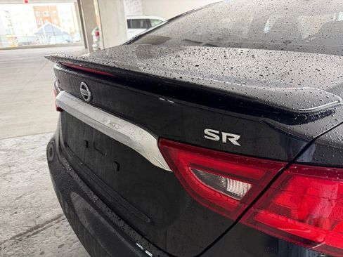Used 2016 Nissan Maxima SR FWD image 9
