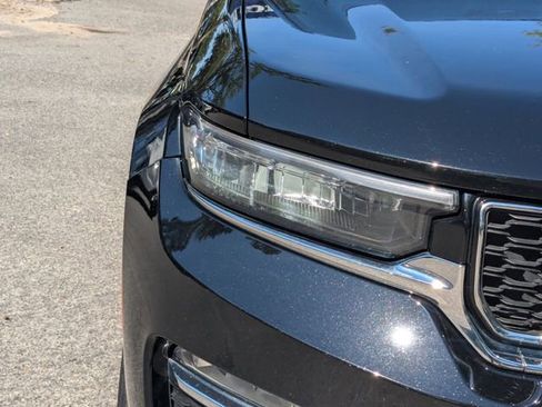 Used 2023 Jeep Grand Cherokee Limited image 13