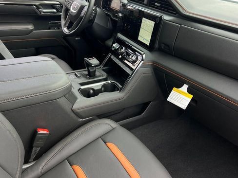 New 2026 GMC Sierra 1500 AT4 AWD/4WD image 14