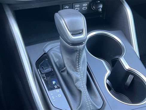 Certified 2025 Toyota Highlander XLE image 23