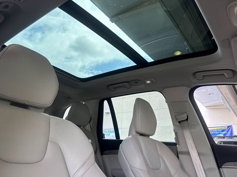 Used 2023 Volvo XC90 B5 Plus w/ Protection Package Premier AWD/4WD image 21