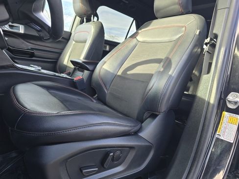 Used 2023 Ford Explorer ST-Line w/ Class IV Trailer Tow Package image 26