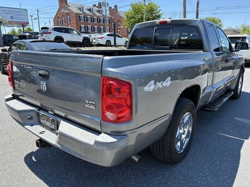 Used 2005 Dodge Dakota Laramie w/ Trailer Tow Group AWD/4WD image 4