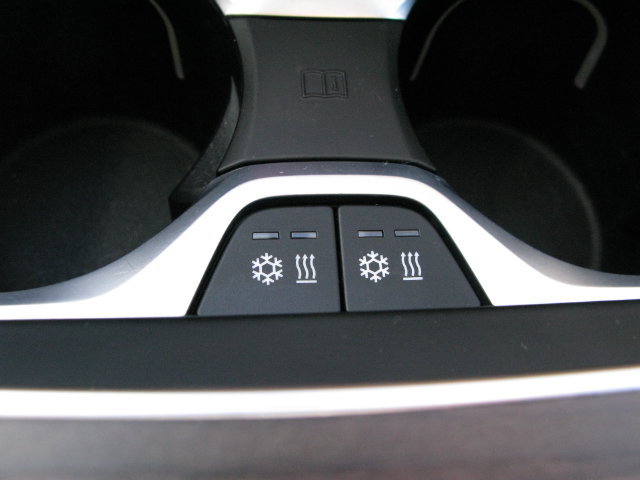 Used 2023 BMW X7 xDrive40i w/ Executive Package AWD/4WD image 28