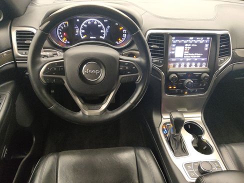 Used 2018 Jeep Grand Cherokee Overland AWD/4WD image 22