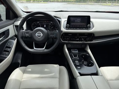 Used 2021 Nissan Rogue SL FWD image 25