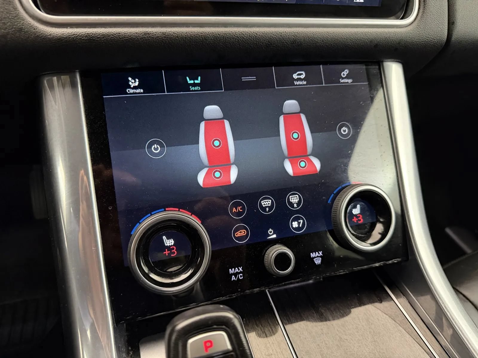 Used 2019 Land Rover Range Rover Sport HSE AWD/4WD image 27