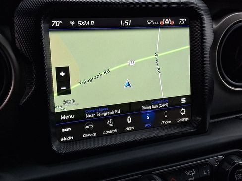 Used 2021 Jeep Gladiator Willys image 17