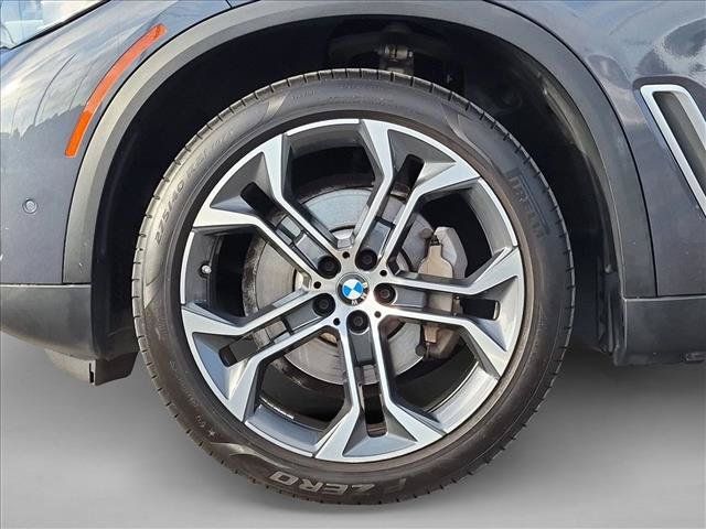 Used 2021 BMW X5 xDrive40i w/ Convenience Package AWD/4WD image 23