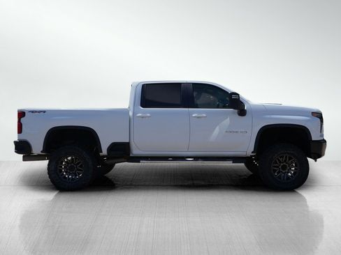 Used 2020 Chevrolet Silverado 2500 LT w/ True North Edition AWD/4WD image 6