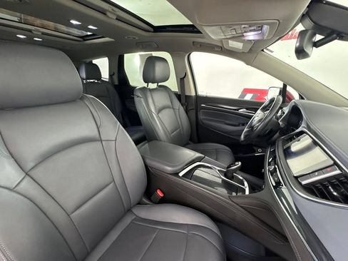 Used 2021 Buick Enclave Essence w/ Sport Touring Edition FWD image 38