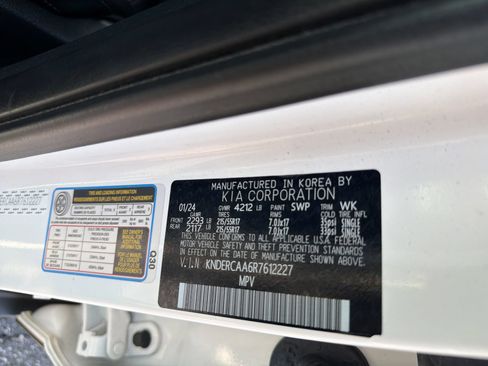Used 2024 Kia Seltos EX AWD/4WD image 32