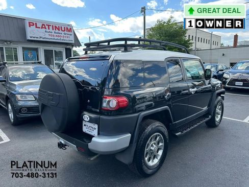 Used 2012 Toyota FJ Cruiser 4WD w/ Upgrade Pkg image 4