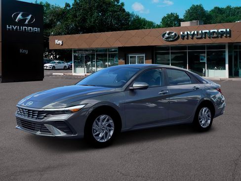 New 2026 Hyundai Elantra Blue image 2