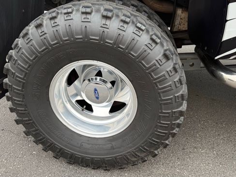 Used 1999 Ford F350 4x4 Crew Cab DRW Super Duty image 25