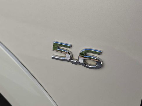 Used 2019 INFINITI QX80 Luxe w/ Proactive Package image 8