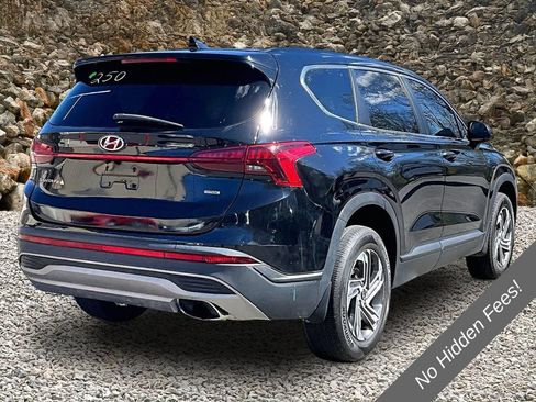 Used 2023 Hyundai Santa Fe SE AWD/4WD image 2