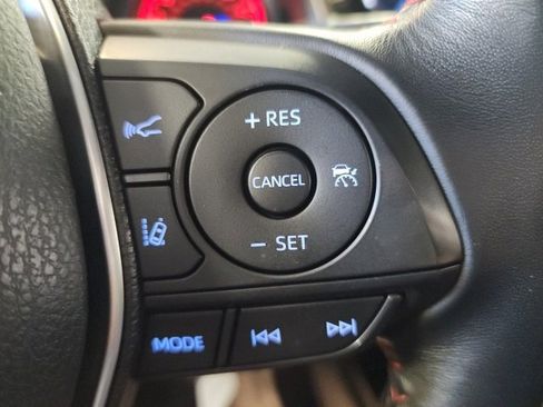 Used 2020 Toyota Camry XSE image 17