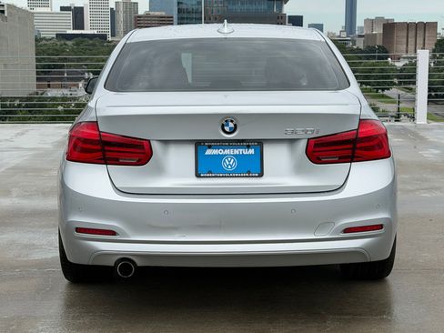 Used 2017 BMW 320i Sedan RWD image 10