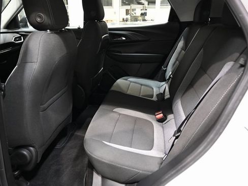 Used 2023 Chevrolet TrailBlazer LS image 11