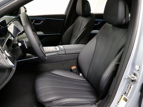 New 2026 Mercedes-Benz E 350 4MATIC Sedan image 10