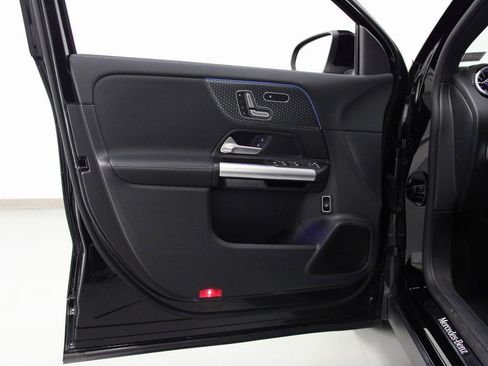 Certified 2025 Mercedes-Benz GLA 250 GLA 250 image 18