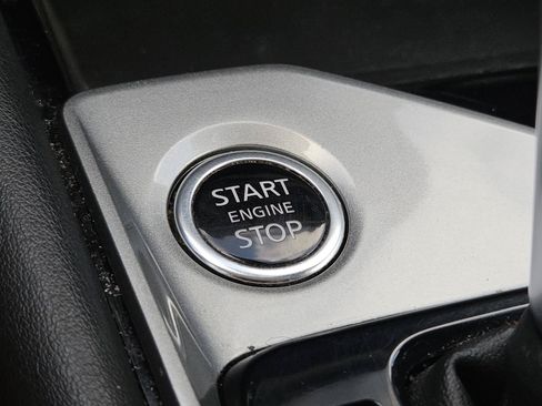 Used 2024 Nissan Altima 2.5 SR FWD image 18